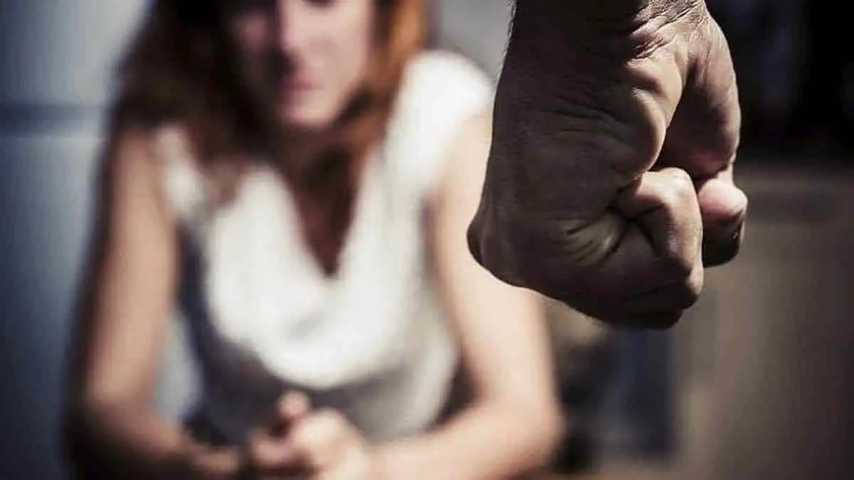 Golpea a su mujer porque le exigió las utilidades; no se vale, dice
