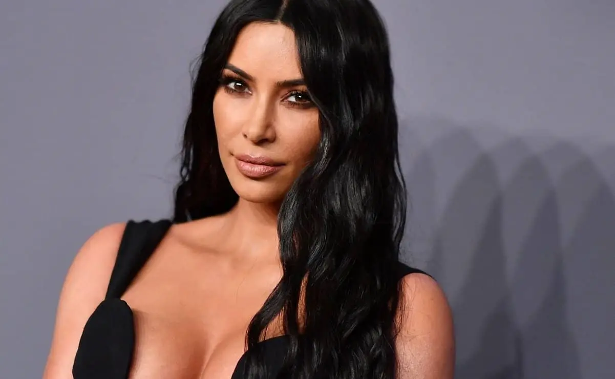 Acusan a Kim Kardashian de explotar a trabajadores latinos