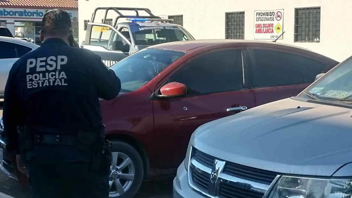 Le piden un viaje e intentan "tumbarlo"
