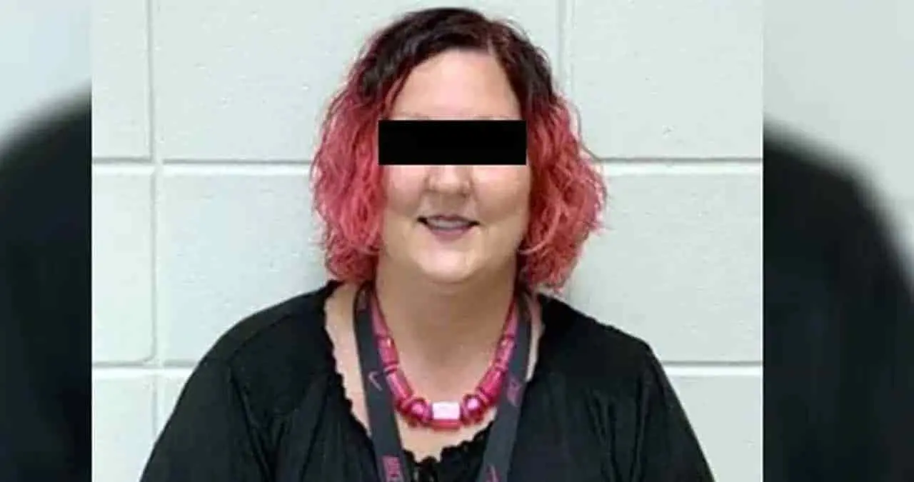 Maestra se suicida luego de abusar de dos alumnos