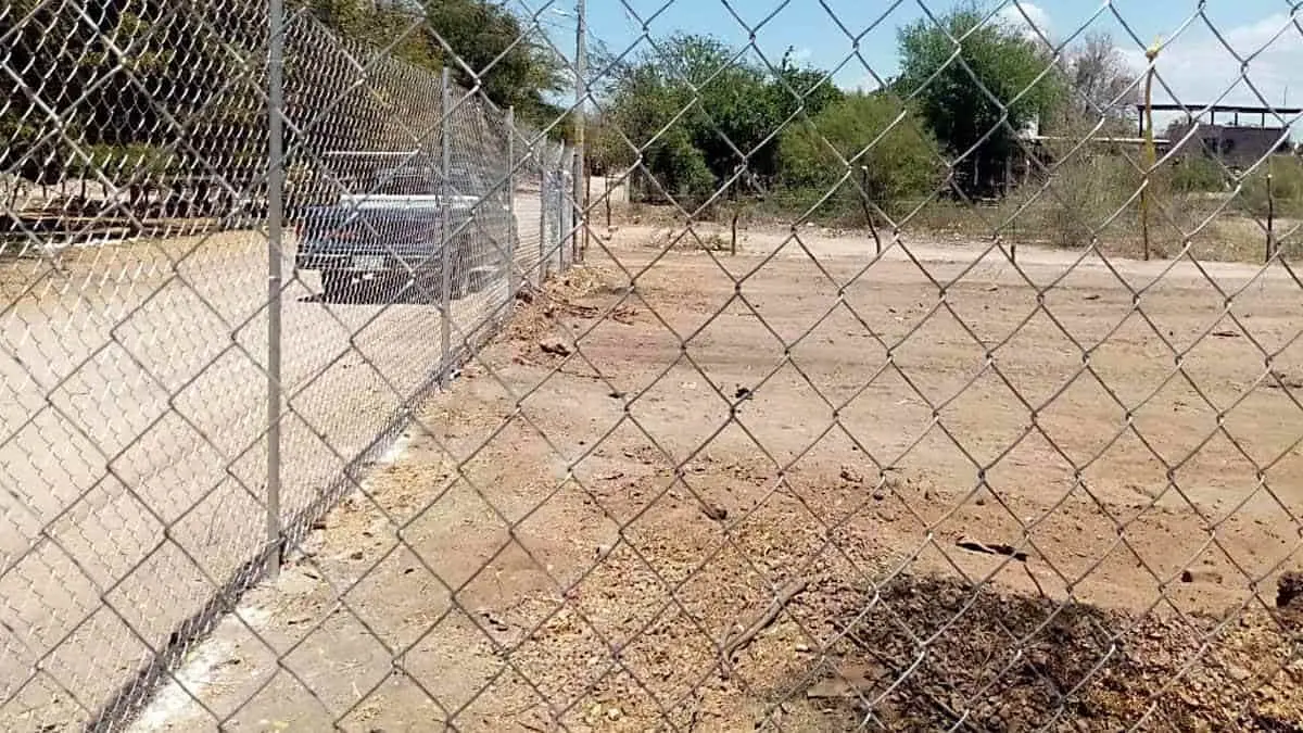 Tensa disputa por terreno de kínder