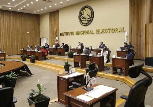 Voto del extranjero por correo superó expectativas, dice INE