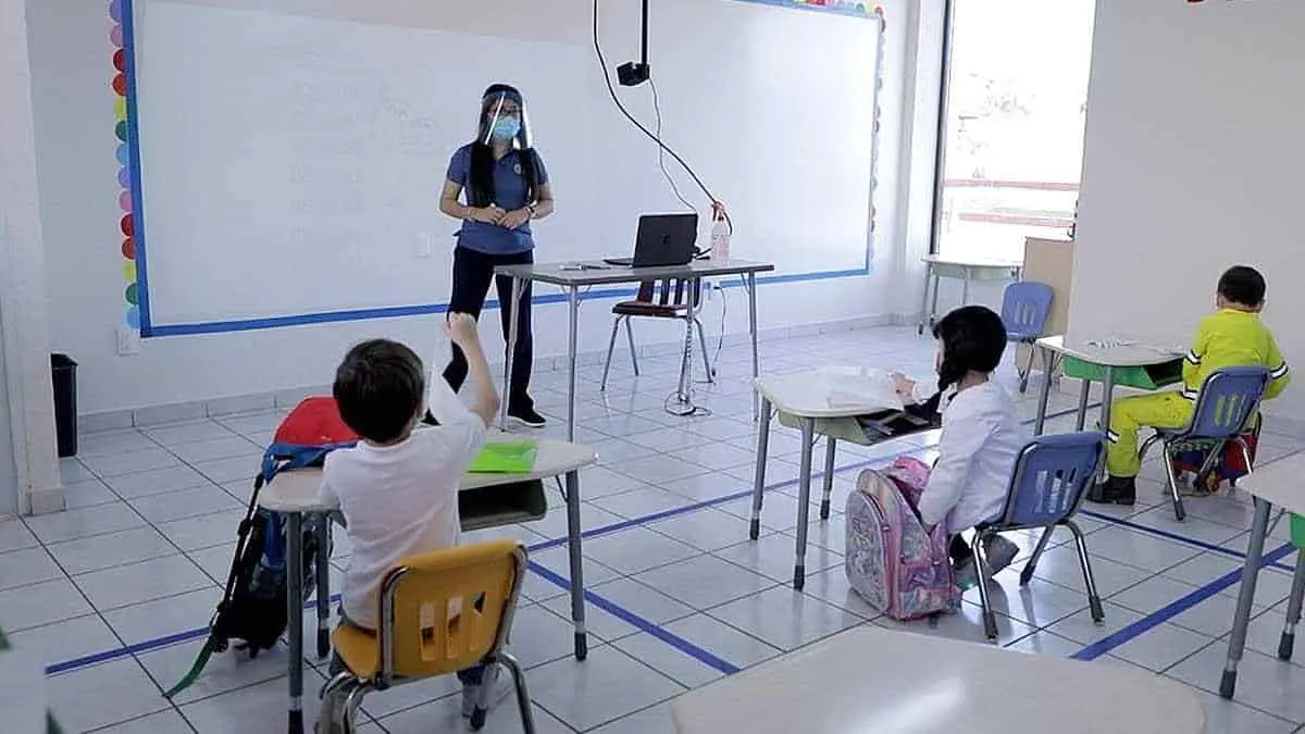 Avalan regreso a clases