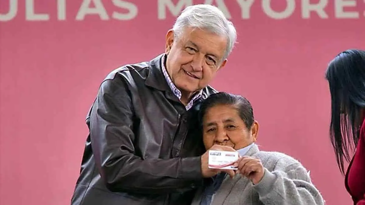 AMLO anuncia aumento a la pensión de adultos mayores