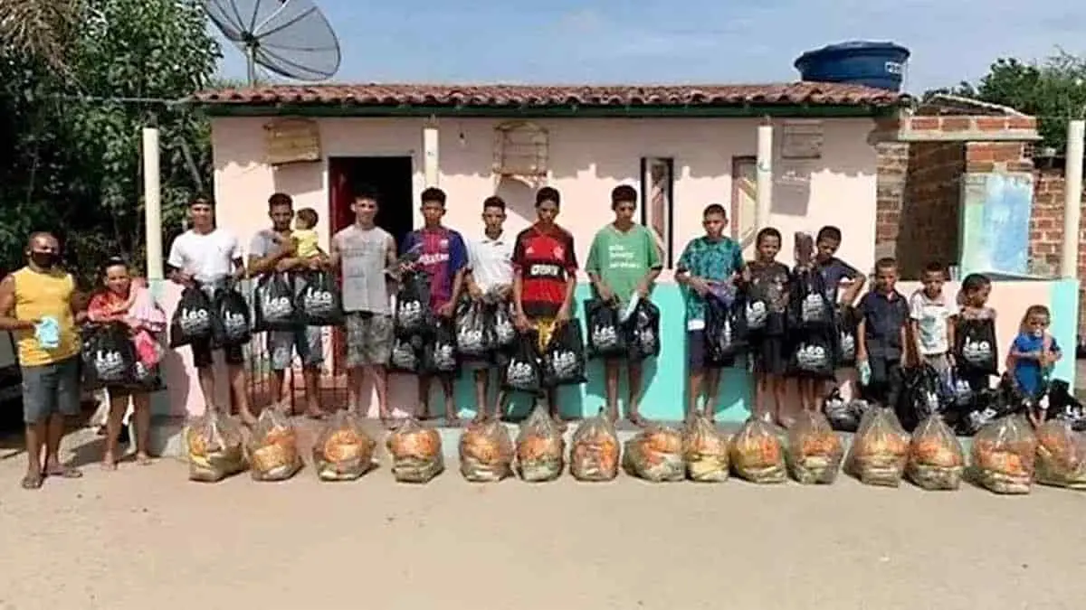 Llama a cada uno de sus 14 hijos con el nombre de un futbolista