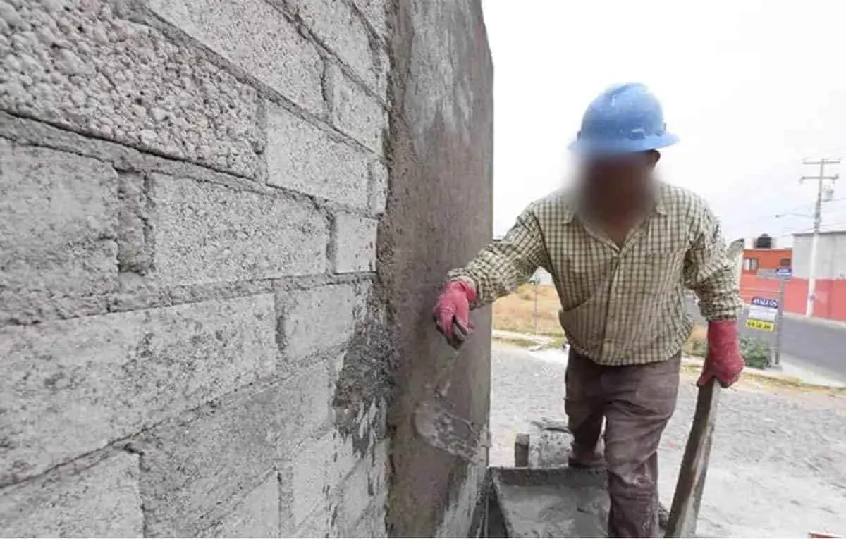 Albañil le pega al gordo y se gana 47 millones de pesos en la lotería
