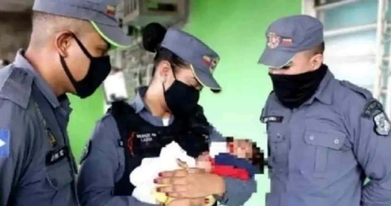 Empeña a su bebé por deuda de drogas