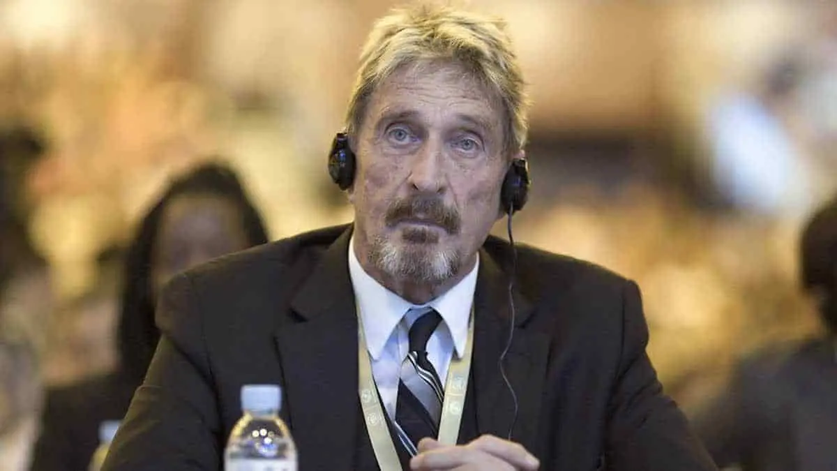 Se suicida el creador del antivirus McAfee