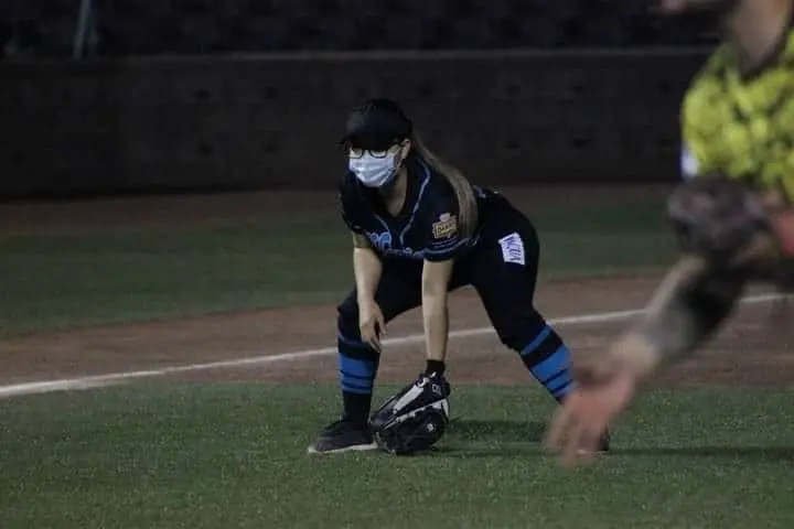 Sacan la victoria en el slow pitch