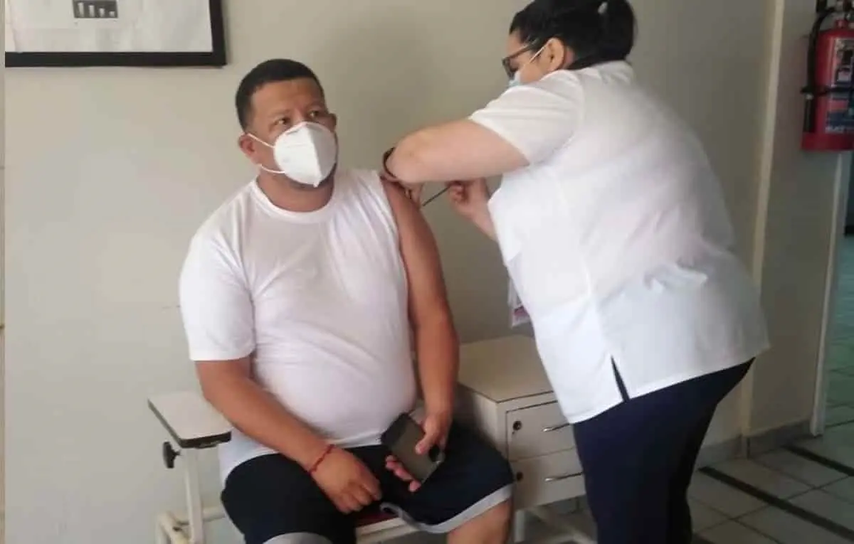 Estiman aplicar más de 100 mil dosis de vacunas en Hermosillo 