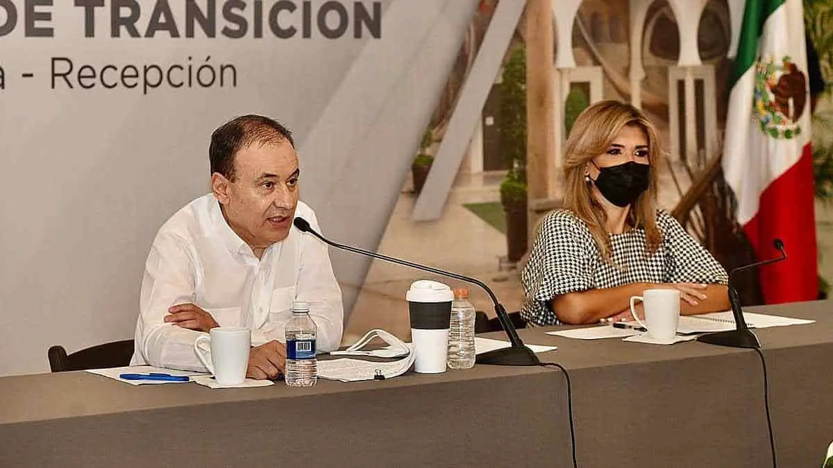 Muestra sus cartas para la transición