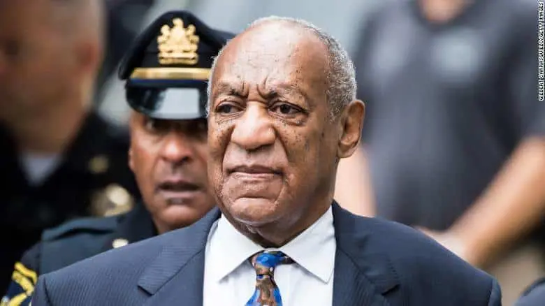 Anulan sentencia a Bill Cosby y lo liberan