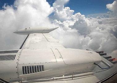 Inicia el bombardeo de nubes