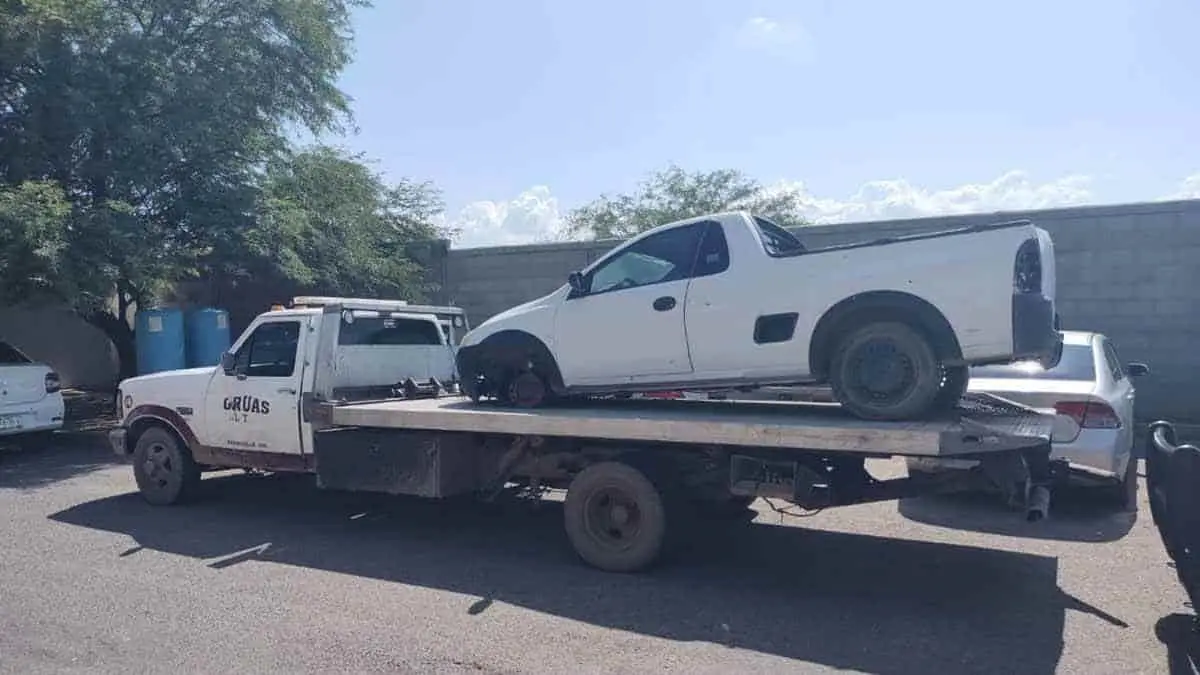 Aseguran vehículo con reporte de robo