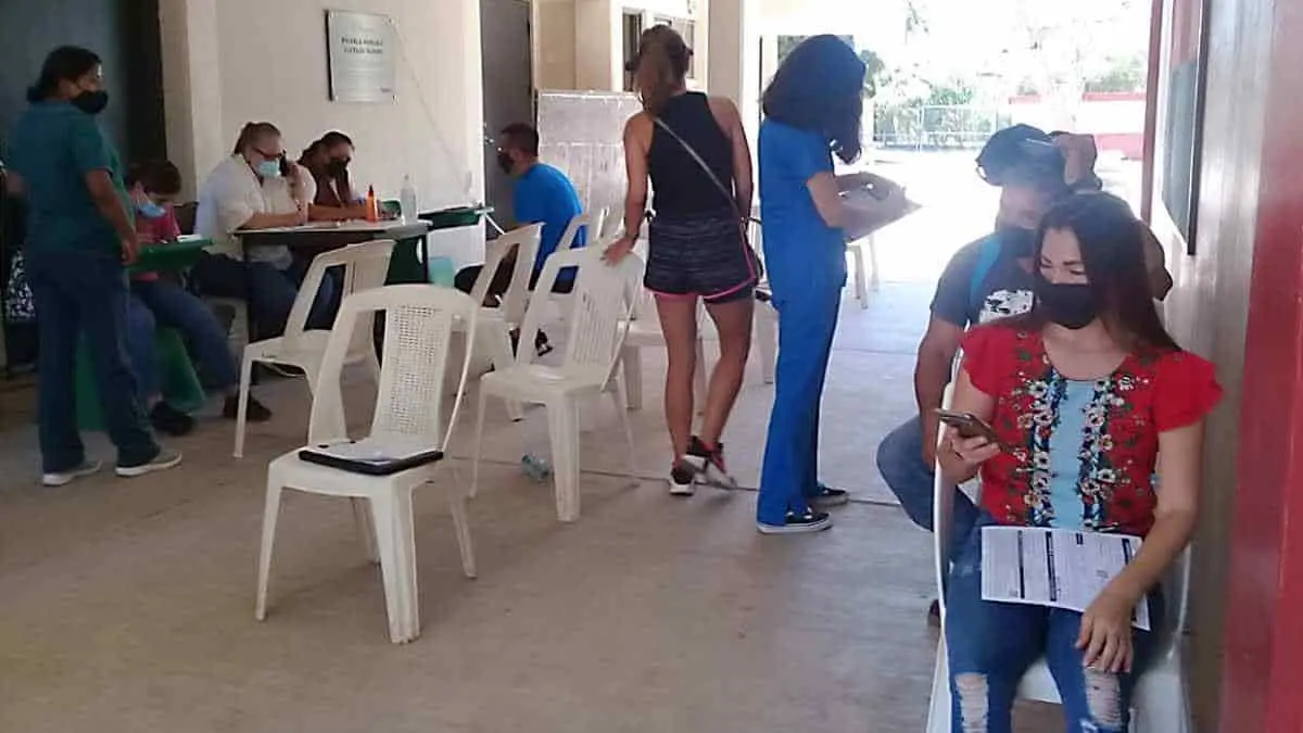 Concluye vacunación en área rural