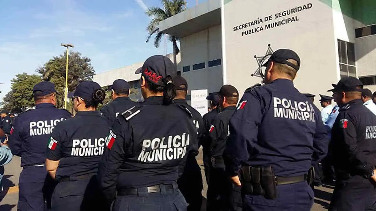 Policías municipales siguen laborando pese a estar infectados de covid