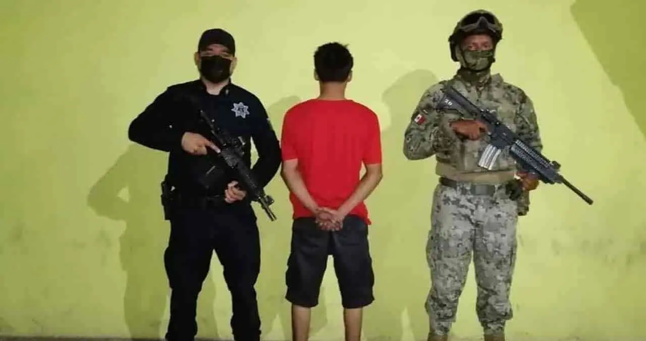 Detienen a menor de edad armado