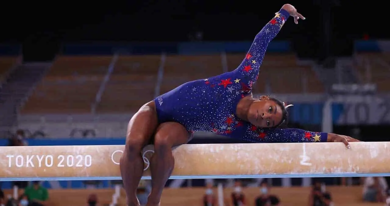 Entérate por qué se retiró la gimnasta Simone Biles de Tokio 2020