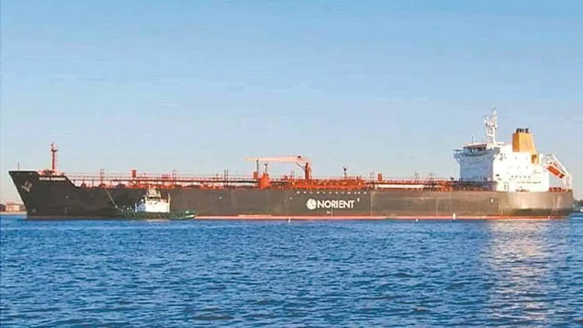México envió barco con petrolíferos a Cuba