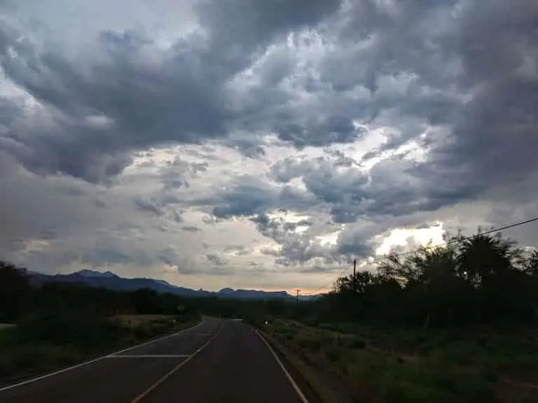 Avanza inyección de nubes