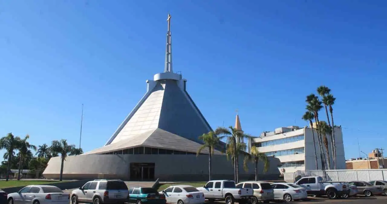Lamentan profanación en Catedral de Hermosillo