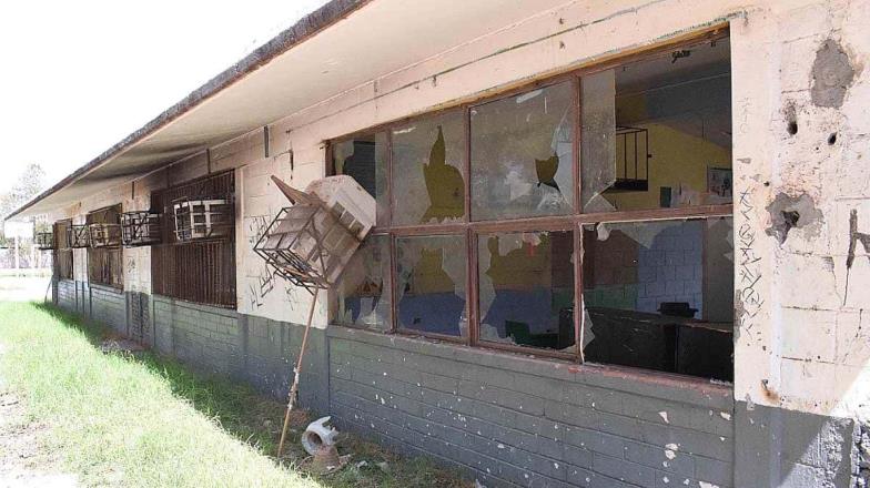 Vándalos destrozan escuela de la Cajeme