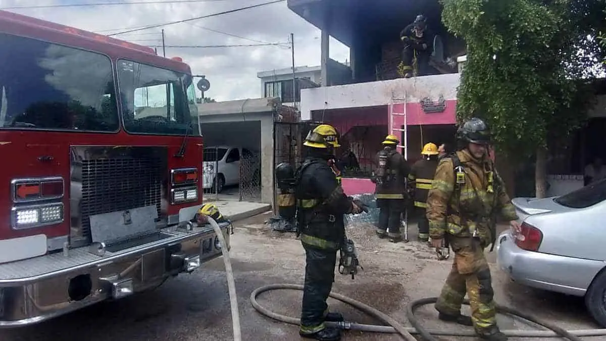 Arde vivienda en la Municipio Libre