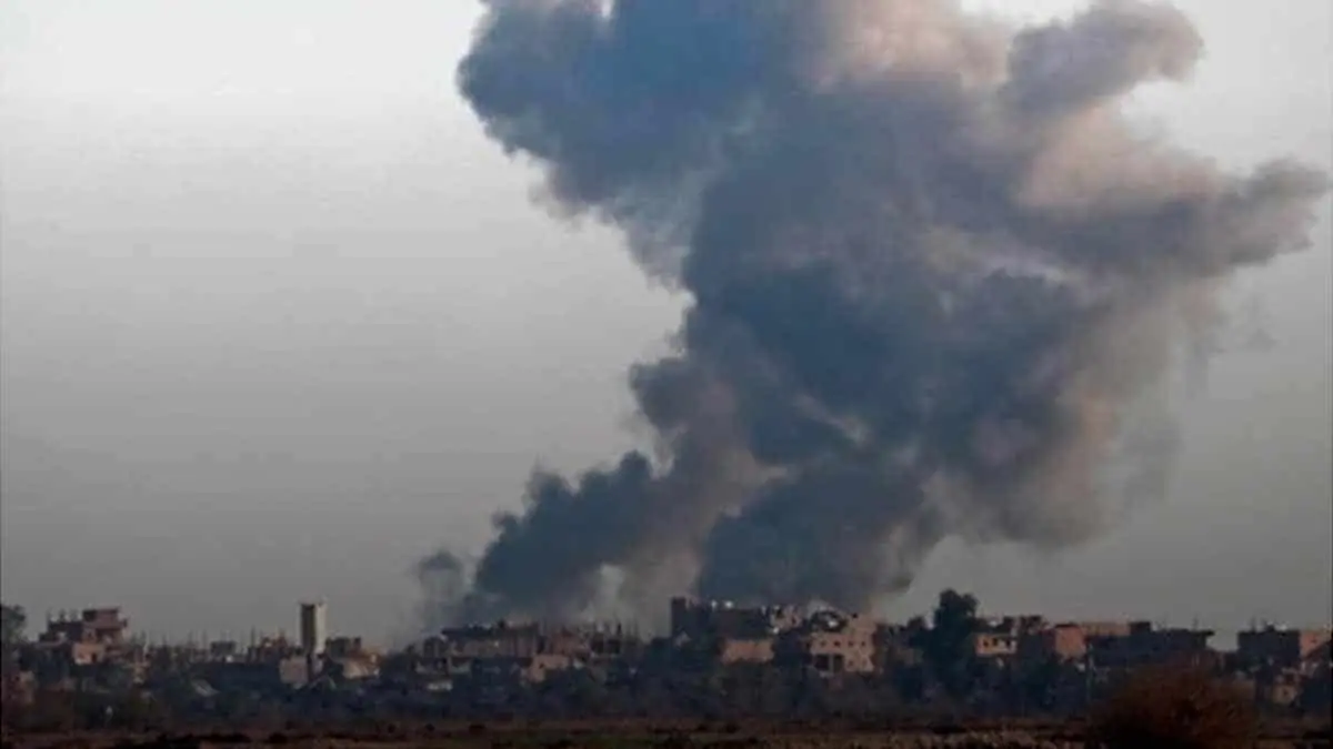 Bombardean hospital y hay decenas de muertos