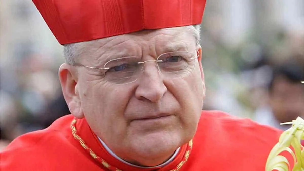 Cardenal que defendía la no vacunación está infectado de Covid