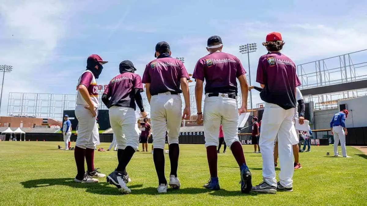 Buscan talento para academia de béisbol