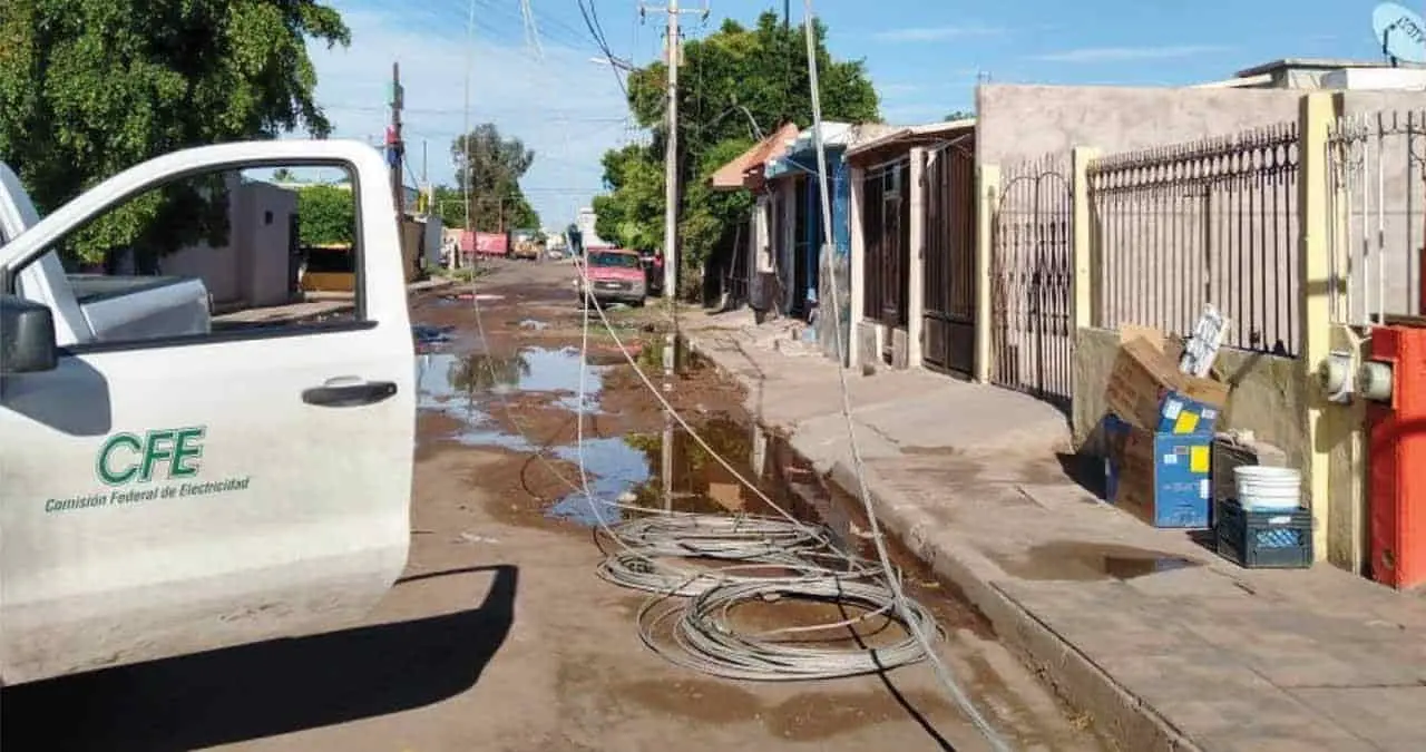Restablecen servicio de energía eléctrica