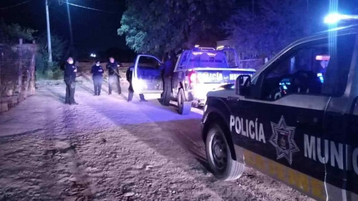Lo amenazan y le roban mientras tomaba