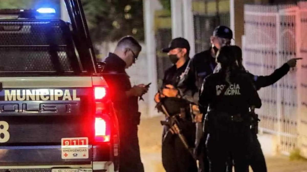 Acude a motel con su exnovio y abusa de ella
