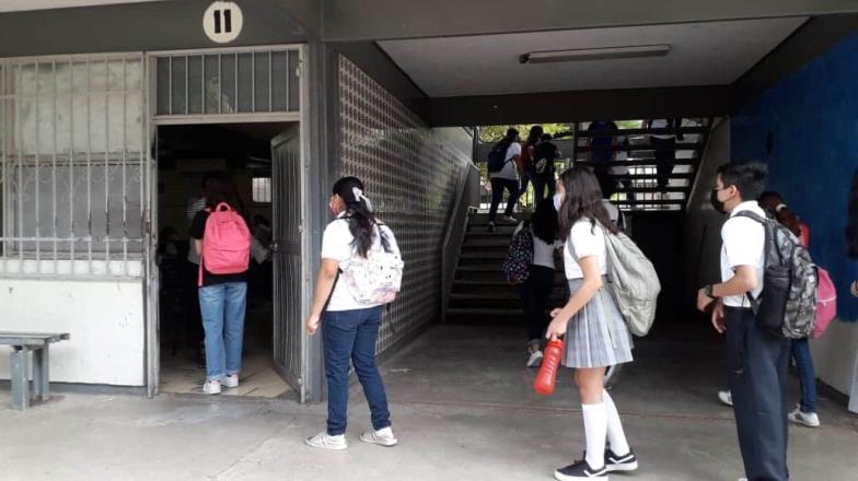 Regreso a clases presencial registra poca afluencia