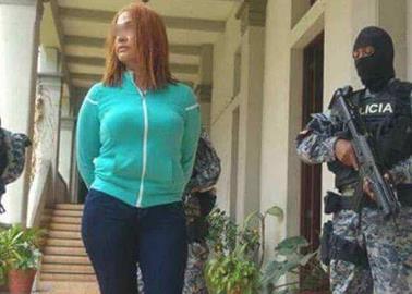 ¡VENGANZA!: Lo obliga a comerse a su hija antes de matarlo