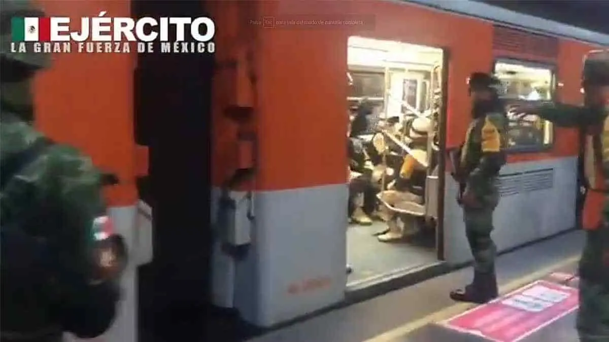 VIDEO. Soldados se transportaron en Metro al desfile militar