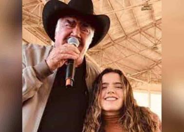 Camila pide oración por su abuelo Vicente Fernández