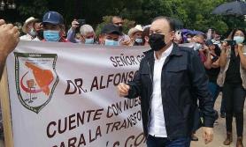 Alfonso Durazo atiende manifestación en Palacio Alfonso Durazo atiende manifestación en Palacio