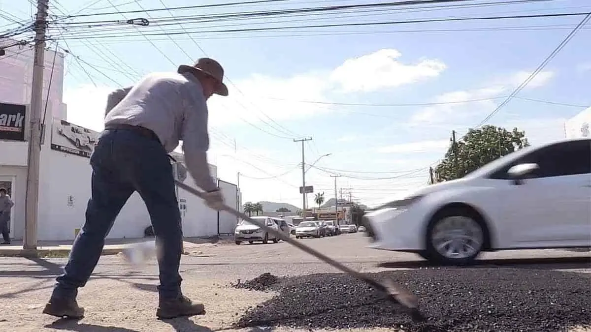 Si el bache no se arregla, se regresa el monto del predial