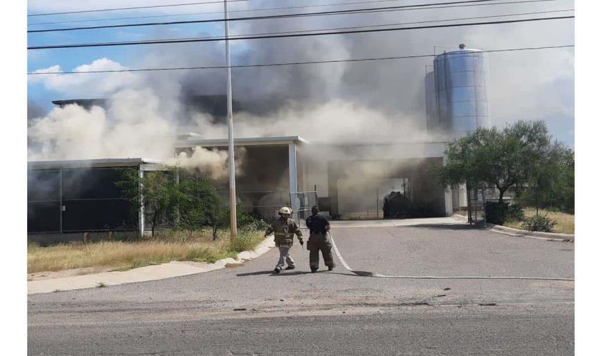 Se incendian instalaciones de cremería en Hermosillo