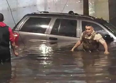 Muere ahogado dentro de su automóvil en Guadalajara