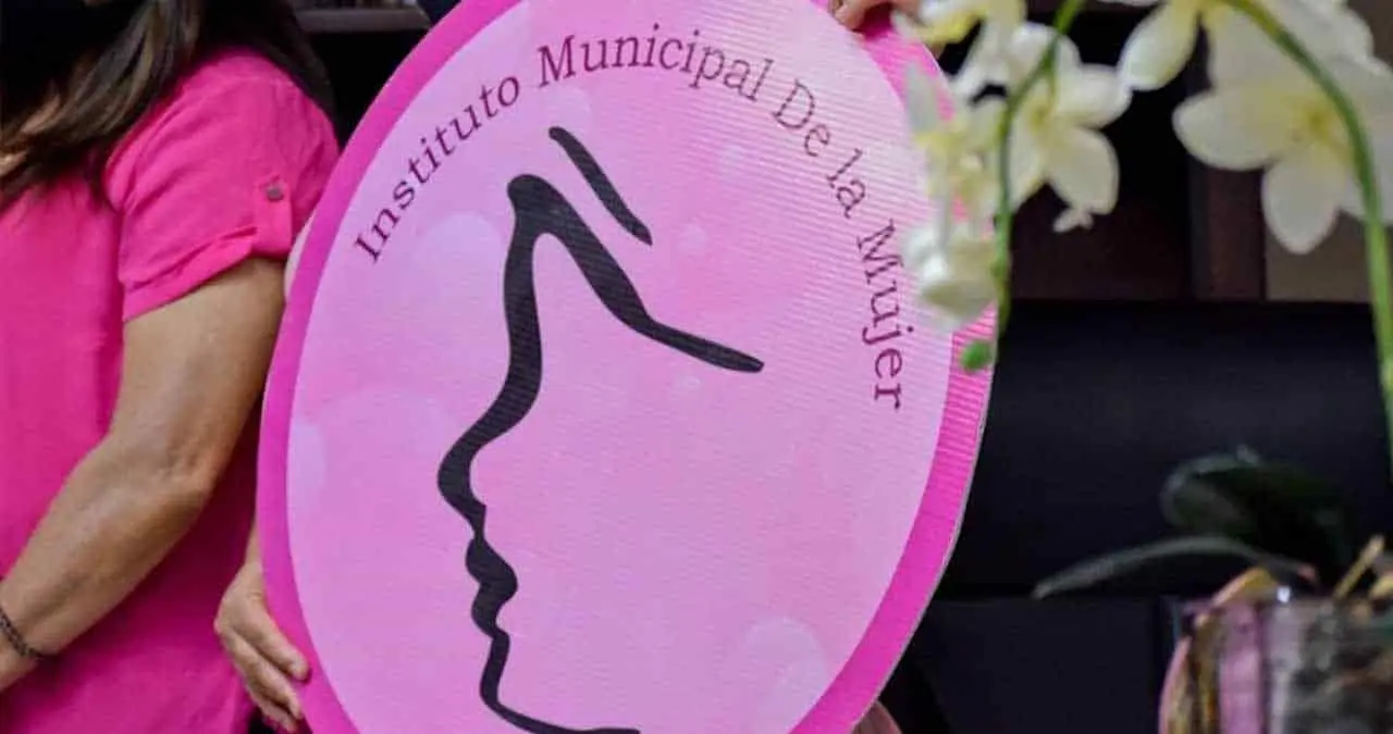 Pueden hombres contraer también cáncer de mama