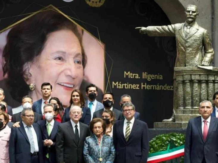 Entregan Medalla Belisario Domínguez con error ortográfico Entregan Medalla Belisario Domínguez con error ortográfico