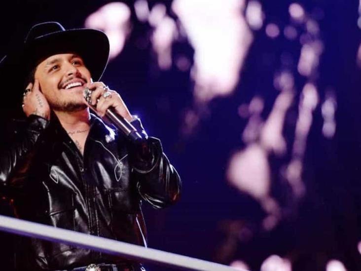 VIDEO. Christian Nodal defiende a una fan en pleno concierto VIDEO. Christian Nodal defiende a una fan en pleno concierto