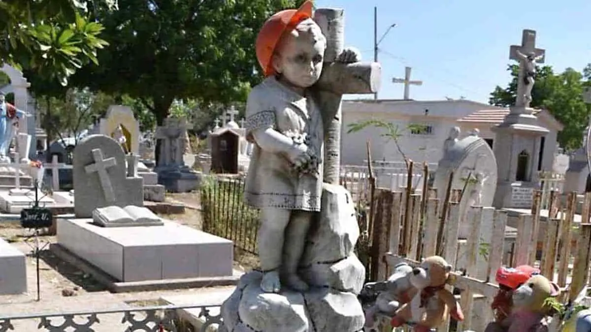 La leyenda del Niño Milagroso en el Panteón Viejo