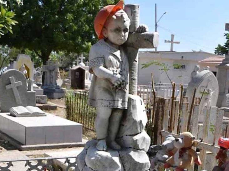 La leyenda del Niño Milagroso en el Panteón Viejo La leyenda del Niño Milagroso en el Panteón Viejo