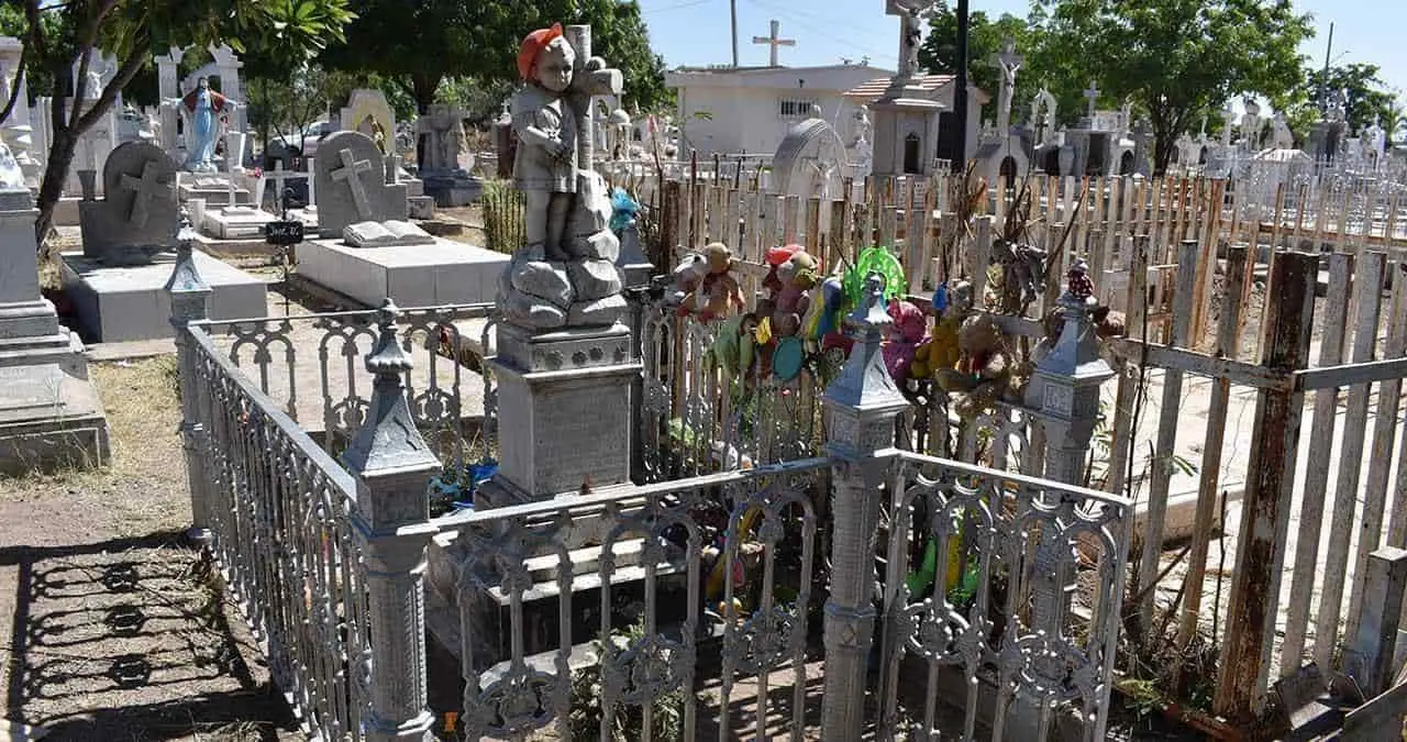 Un "Niño Milagroso" tiene Panteón Viejo