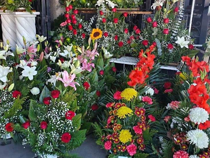 Listas las flores para el Día de Muertos Listas las flores para el Día de Muertos