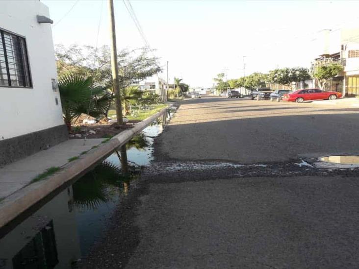 Denuncian fuga de aguas negras en Los Prados de la Laguna Denuncian fuga de aguas negras en Los Prados de la Laguna
