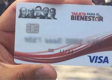 Entregan tarjetas del Bienestar a adultos mayores